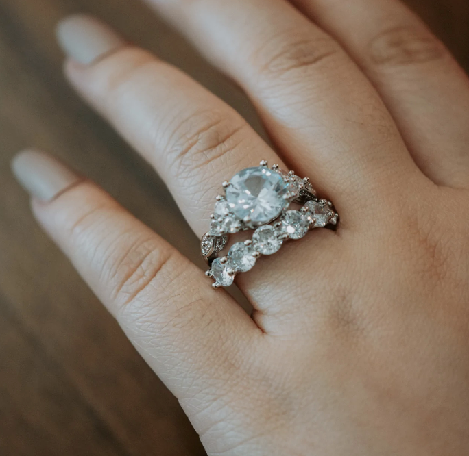 Stand Out Ring Set